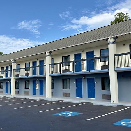Days Inn By Wyndham Lexington-Columbia Eksteriør billede