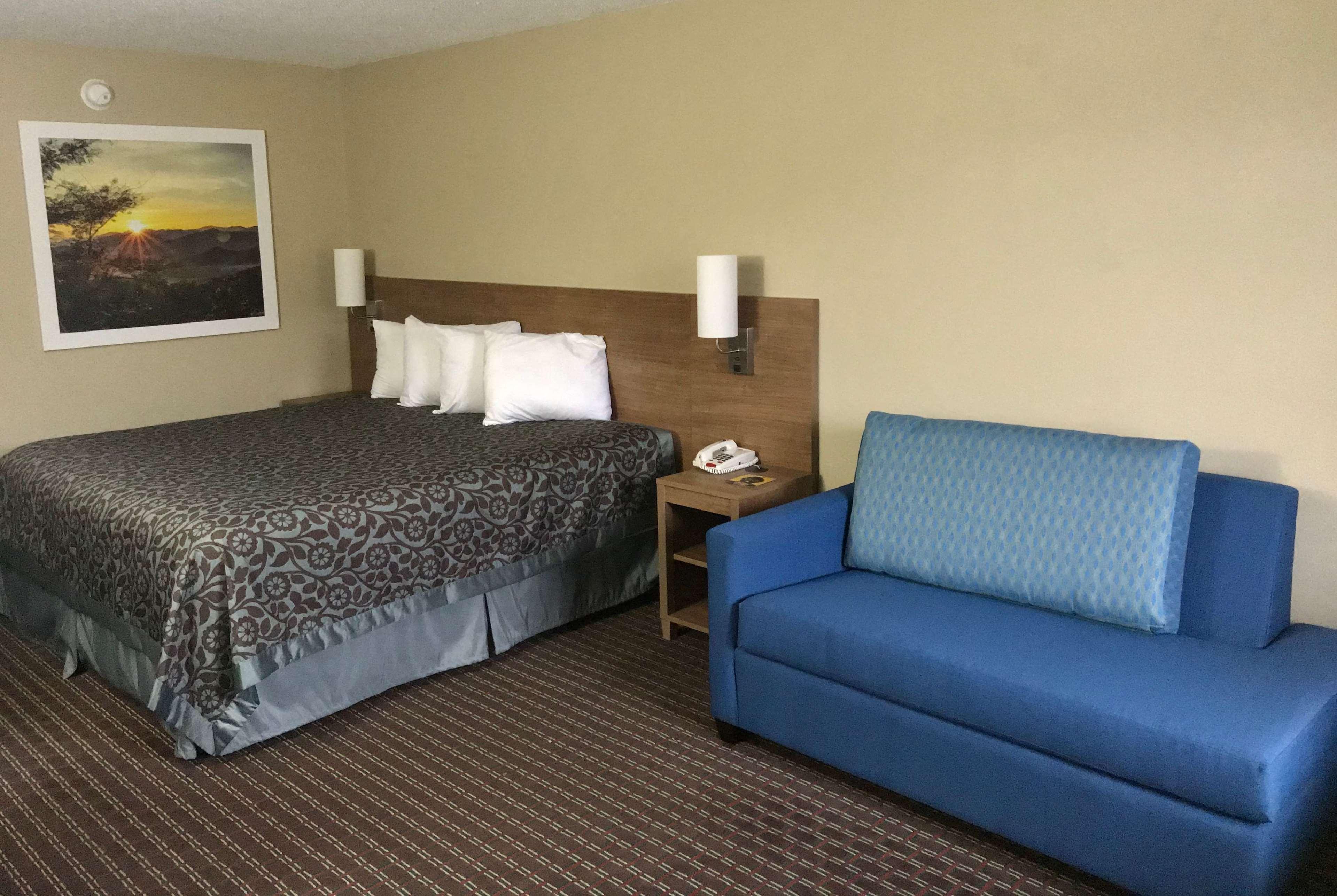 Days Inn By Wyndham Lexington-Columbia Eksteriør billede
